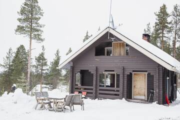 Фотографии Дома для отпуска Hillside Cottage г. Ивало (Финляндия) №1 Фото Дома для отпуска Hillside Cottage г. Ивало 1