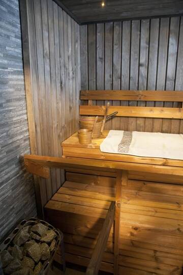 Фото номера Дом с 2 спальнями Дома для отпуска Hillside Cottage г. Ивало 11