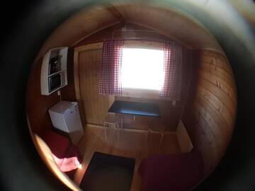 Фото номера Небольшой коттедж с общей ванной комнатой Курортные отели Näverniemi Holiday Center г. Ивало 6