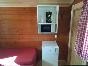 Фото номера Небольшой коттедж с общей ванной комнатой Курортные отели Näverniemi Holiday Center г. Ивало 7