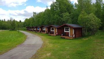 Фото номера Небольшой коттедж с общей ванной комнатой Курортные отели Näverniemi Holiday Center г. Ивало 2